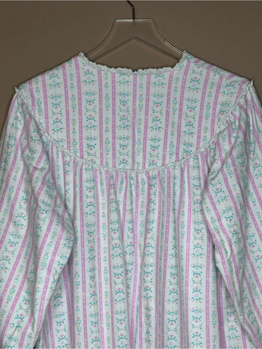 Lanz of Salzburg Pink Tyrolean Flannel Nightgown Size: Large Style: 45640 Floral